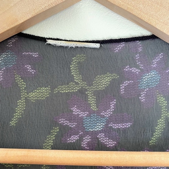 NWOT LuLaRoe ‘Monroe’ Sheer Kimono w/ Fringe, Black w/ Purple Flowers Size L - Picture 8 of 12